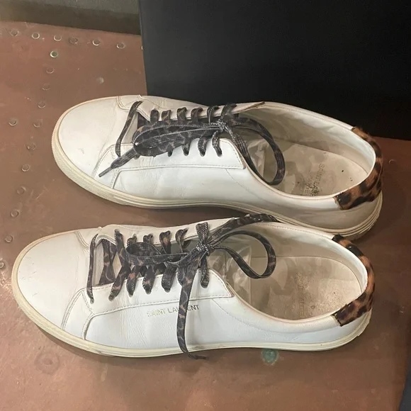 Saint Laurent Andy Low Top White Sneakers - Picture 2 of 8